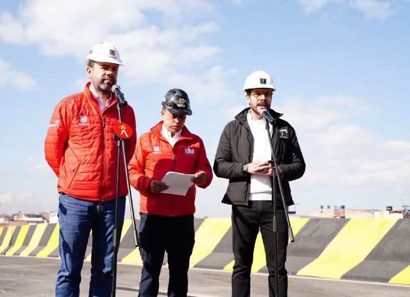 VIDEO | “No al alza del pasaje de TransMilenio”: Libardo Asprilla salió al cruce del aumento en Bogotá
