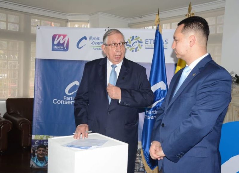 Partido Conservador apuesta a un perfil de seguridad: Carlos Alfonso Velásquez se lanza como precandidato presidencial