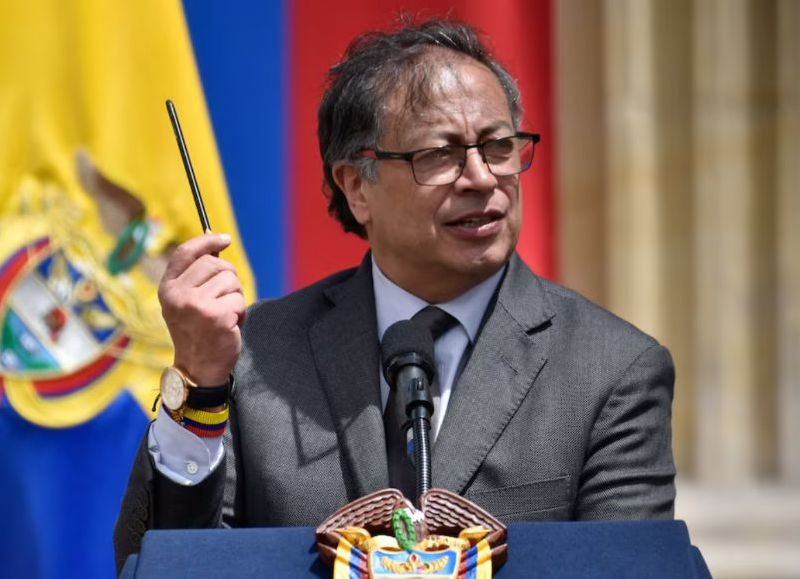 Cuentas públicas al borde del colapso: Petro dice que sin impuestos extra viene el desastre