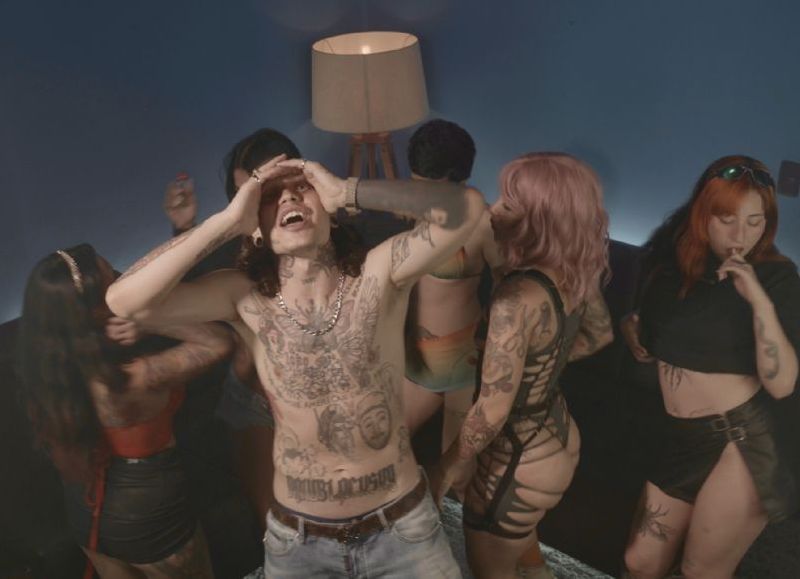 RawBlackSky transforma la crudeza del barrio en hit de discoteca "Baja"