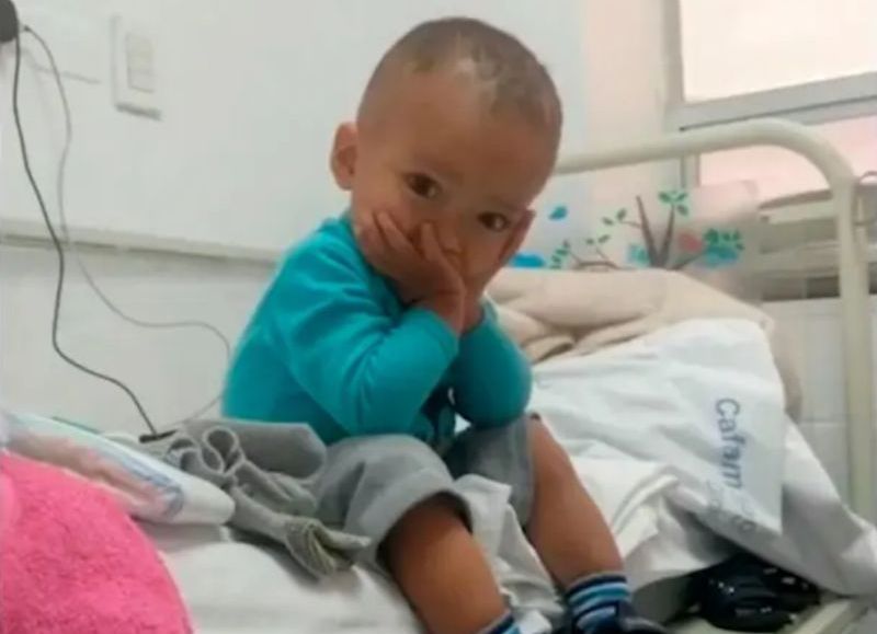 VIDEO | Un niño estuvo más de seis meses sin medicamentos y su salud se deterioró