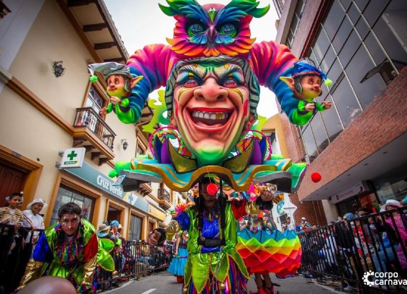 VIDEO | Crecen las críticas a Petro por dejar sin fondos al Carnaval de Negros y Blancos
