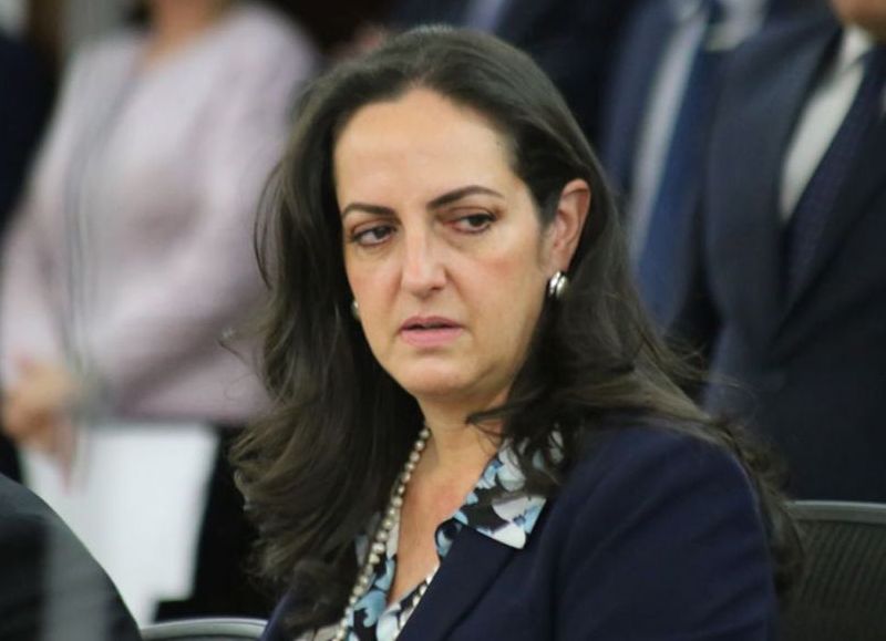 Cabal abandona el Centro Democrático y abre la puerta a un nuevo movimiento político